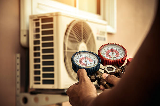 Professional Hvac technician working in Lincolnton, NC